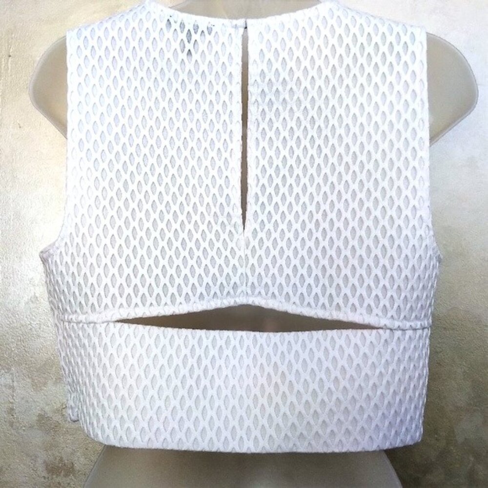 Incredible Sleeveless Top by Express Like New M - Picture 2 of 7